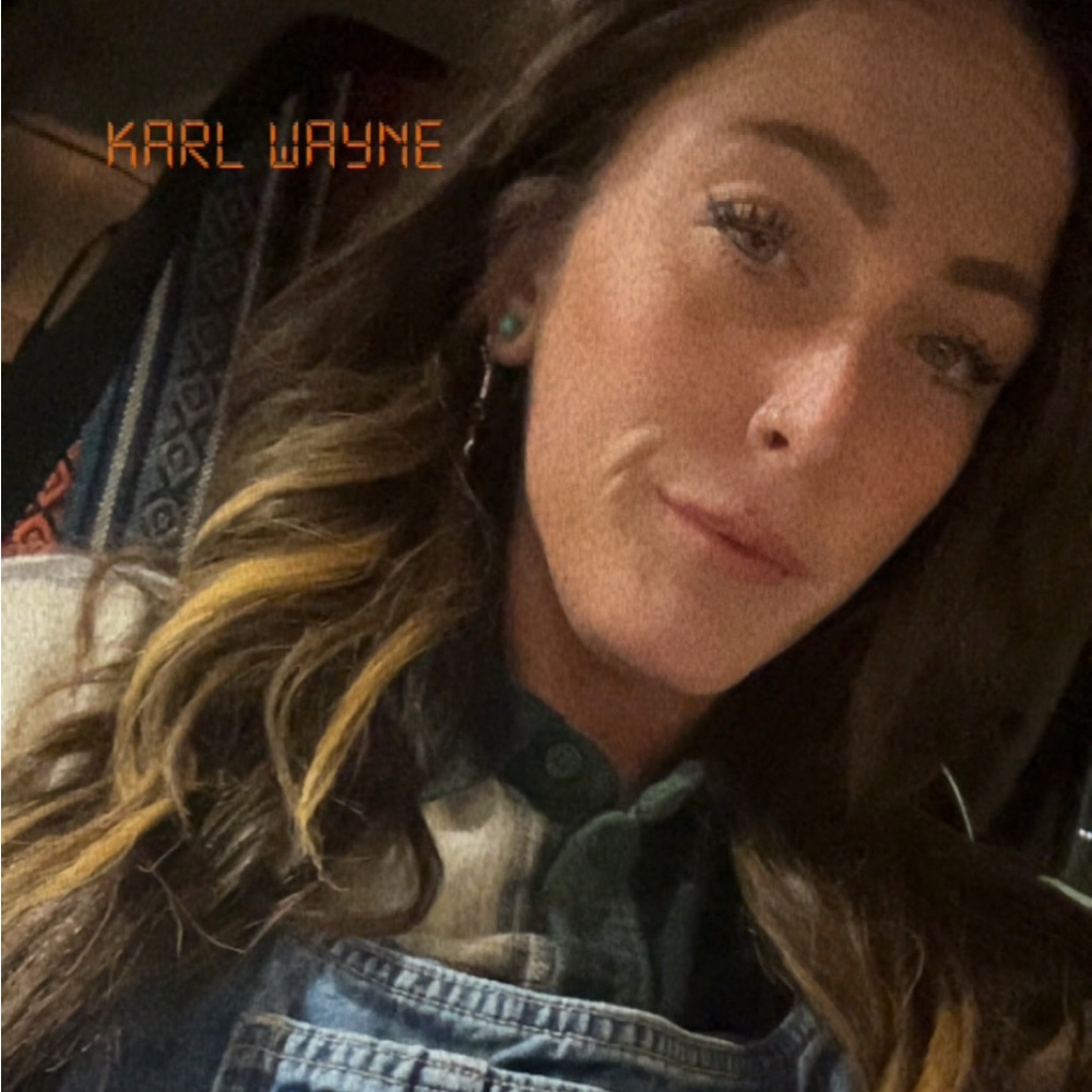 Meet your Posher, Karlee